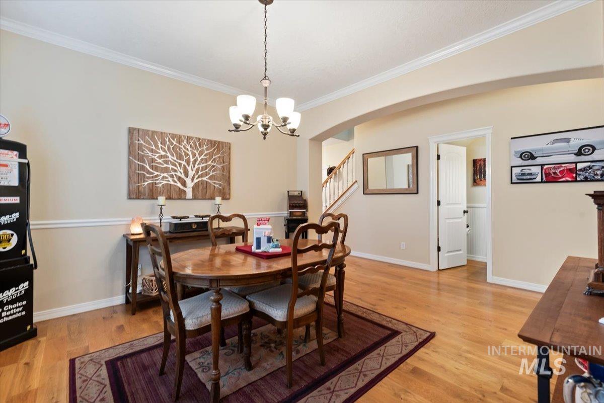 2998 E Shadowwolf Dr, Eagle, Idaho 83616, 5 Bedrooms, 2.5 Bathrooms, Residential For Sale, Price $799,900,MLS 98974047