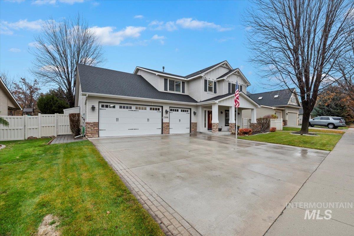 2998 E Shadowwolf Dr, Eagle, Idaho 83616, 5 Bedrooms, 2.5 Bathrooms, Residential For Sale, Price $799,900,MLS 98974047