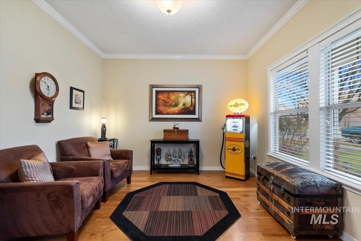 2998 E Shadowwolf Dr, Eagle, Idaho 83616, 5 Bedrooms, 2.5 Bathrooms, Residential For Sale, Price $799,900,MLS 98974047