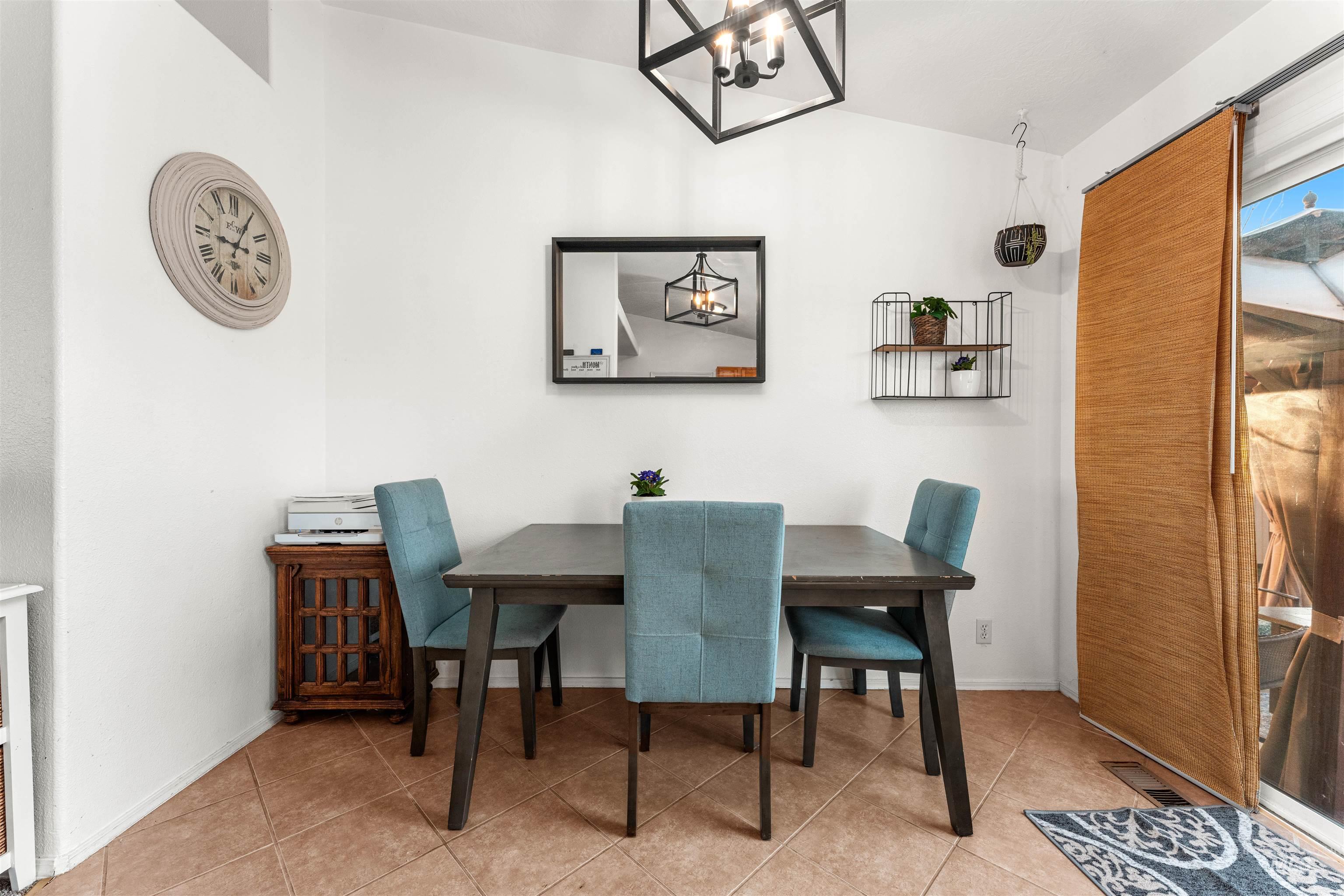 1553 W Ryegrass Ct., Kuna, Idaho 83634, 3 Bedrooms, 2 Bathrooms, Residential For Sale, Price $384,900,MLS 98974049