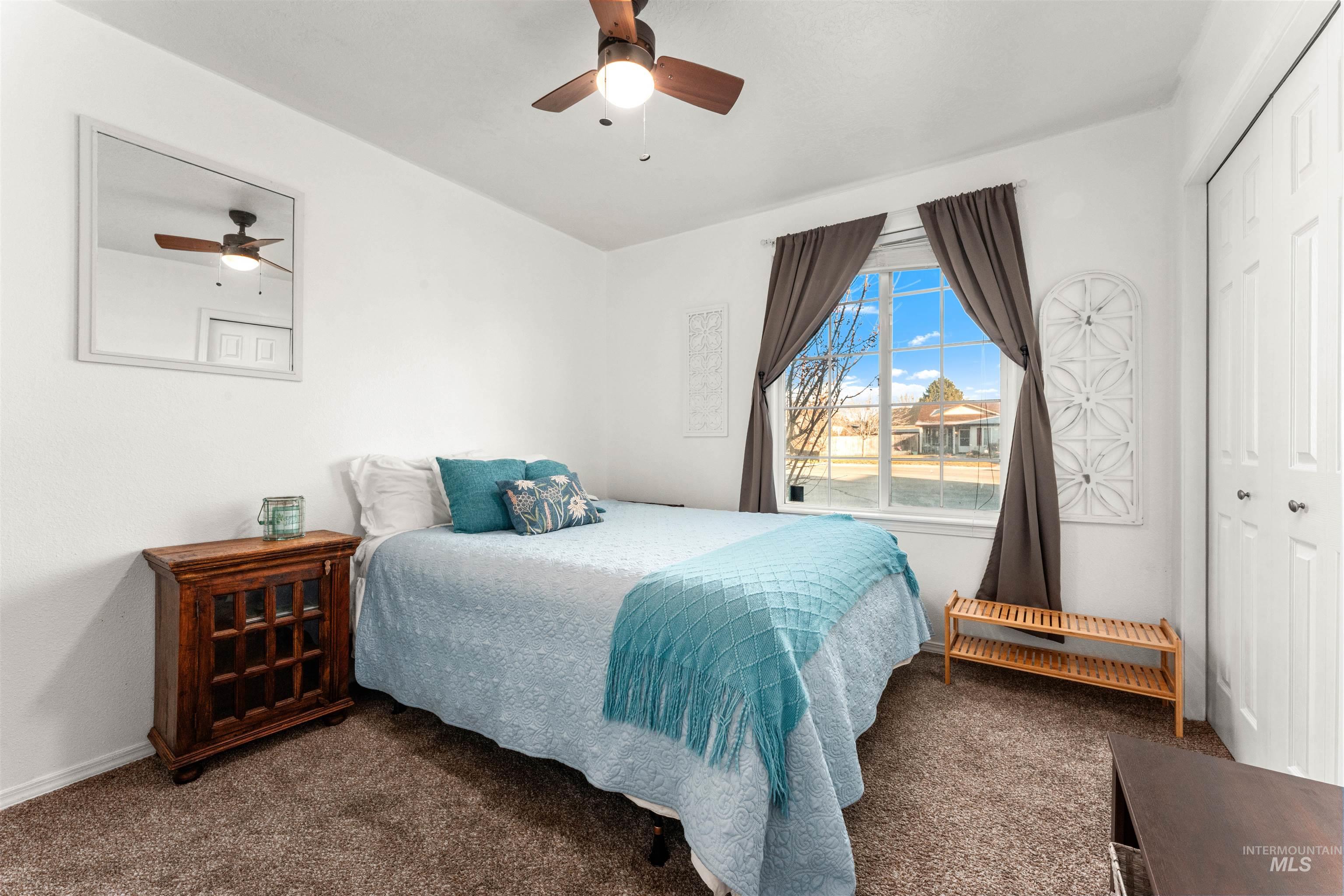 1553 W Ryegrass Ct., Kuna, Idaho 83634, 3 Bedrooms, 2 Bathrooms, Residential For Sale, Price $384,900,MLS 98974049