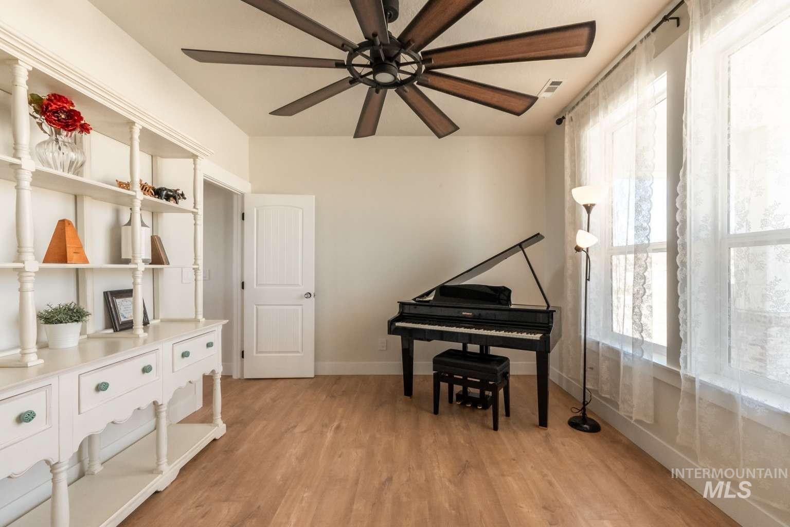 9853 Salmon Ridge Pl, Nampa, Idaho 83686, 6 Bedrooms, 4.5 Bathrooms, Residential For Sale, Price $1,744,000,MLS 98974050