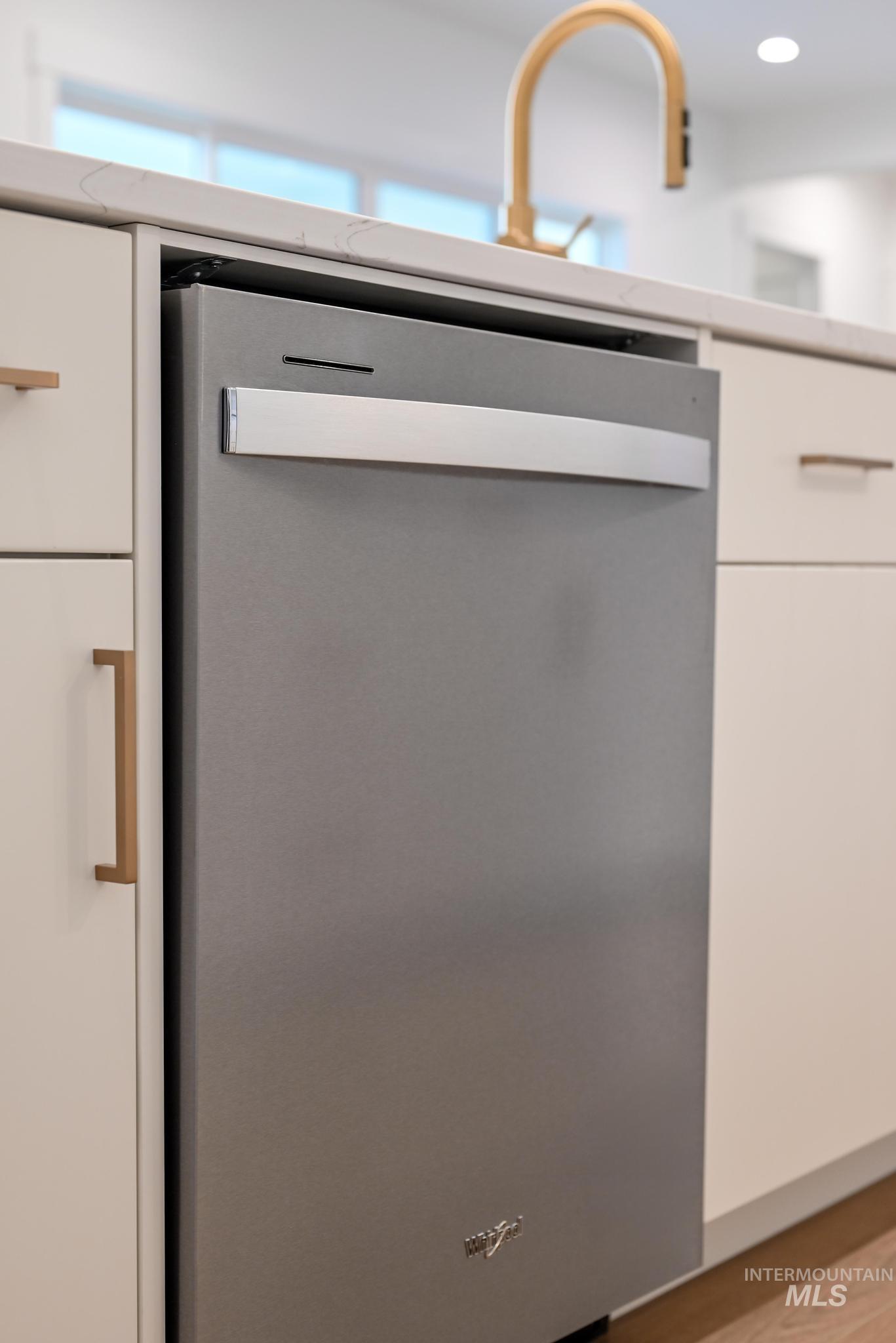 5174 W River Oaks Dr, Meridian, Idaho 83646, 4 Bedrooms, 3 Bathrooms, Residential For Sale, Price $699,000,MLS 98974051