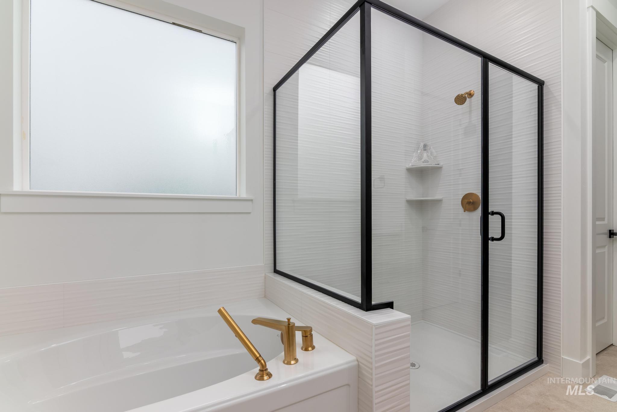 5174 W River Oaks Dr, Meridian, Idaho 83646, 4 Bedrooms, 3 Bathrooms, Residential For Sale, Price $699,000,MLS 98974051