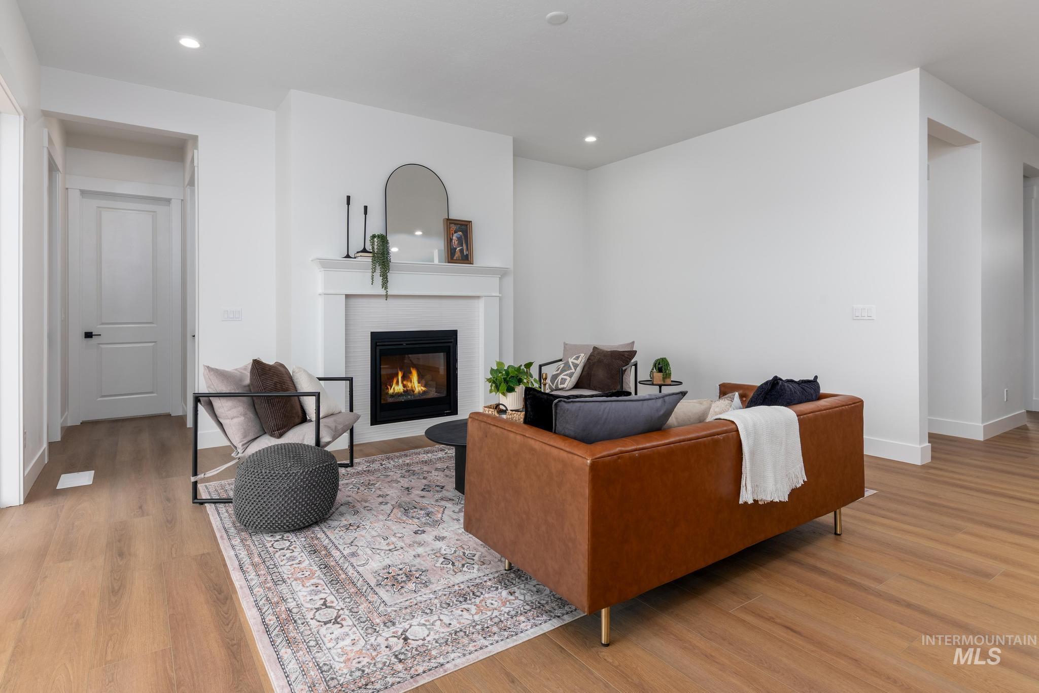 5174 W River Oaks Dr, Meridian, Idaho 83646, 4 Bedrooms, 3 Bathrooms, Residential For Sale, Price $699,000, 98974051