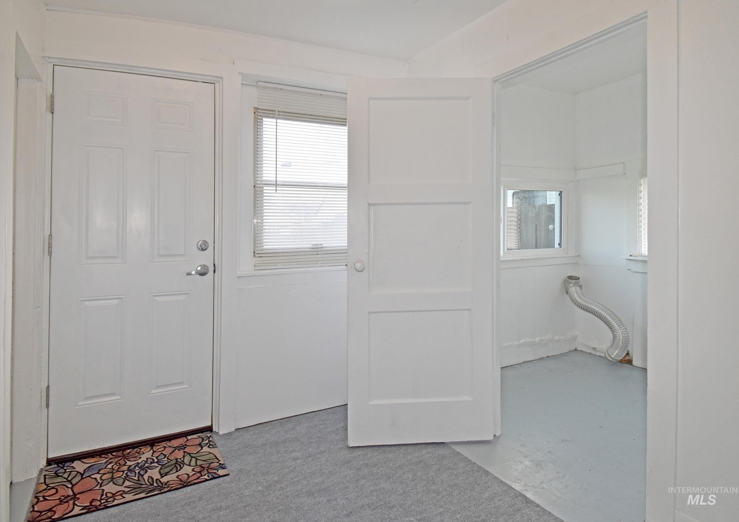 933 9th Street, Clarkston, Washington 99403, 2 Bedrooms, 1 Bathroom, Residential For Sale, Price $235,000,MLS 98974053