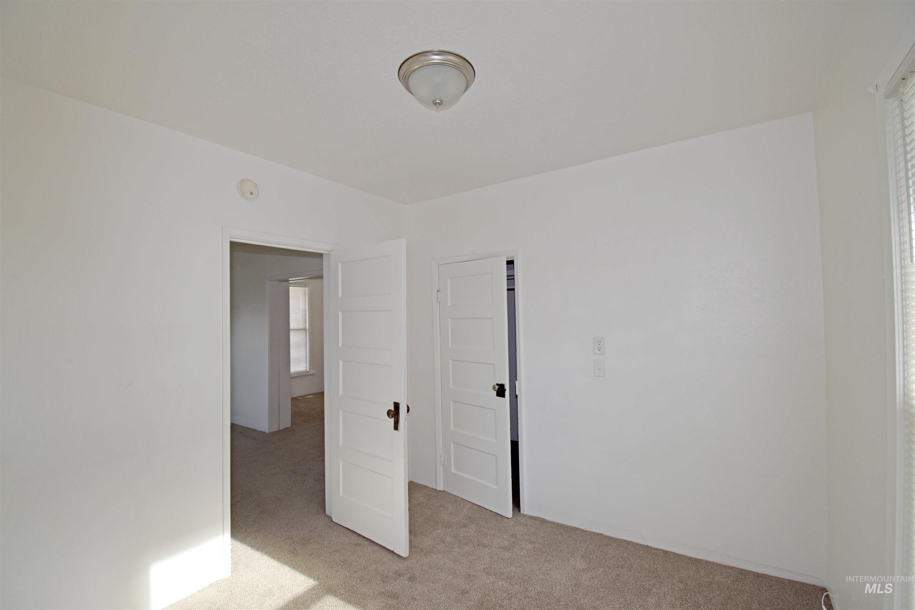 933 9th Street, Clarkston, Washington 99403, 2 Bedrooms, 1 Bathroom, Residential For Sale, Price $235,000,MLS 98974053