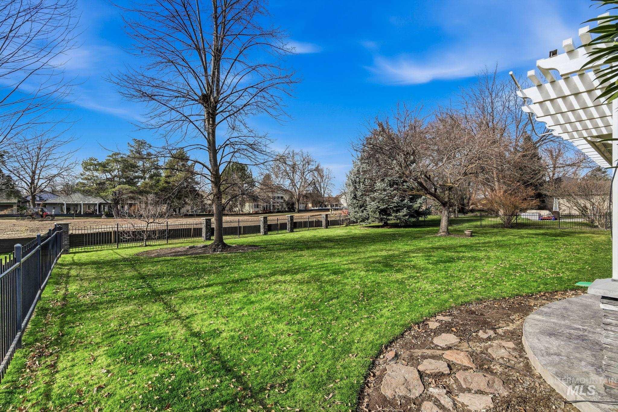 6273 N Fair Oaks Pl, Garden City, Idaho 83703, 4 Bedrooms, 3 Bathrooms, Residential For Sale, Price $899,990,MLS 98974054