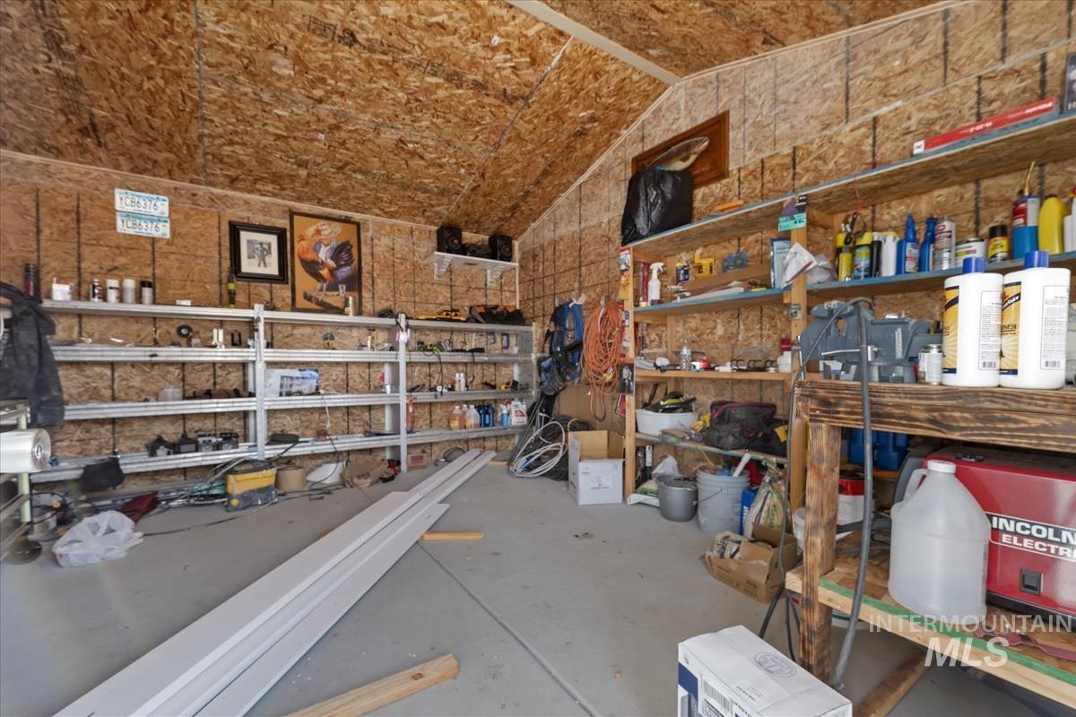 2420 SW Buckey Dr, Mountain Home, Idaho 83647, 3 Bedrooms, 2 Bathrooms, Residential For Sale, Price $509,900,MLS 98974057