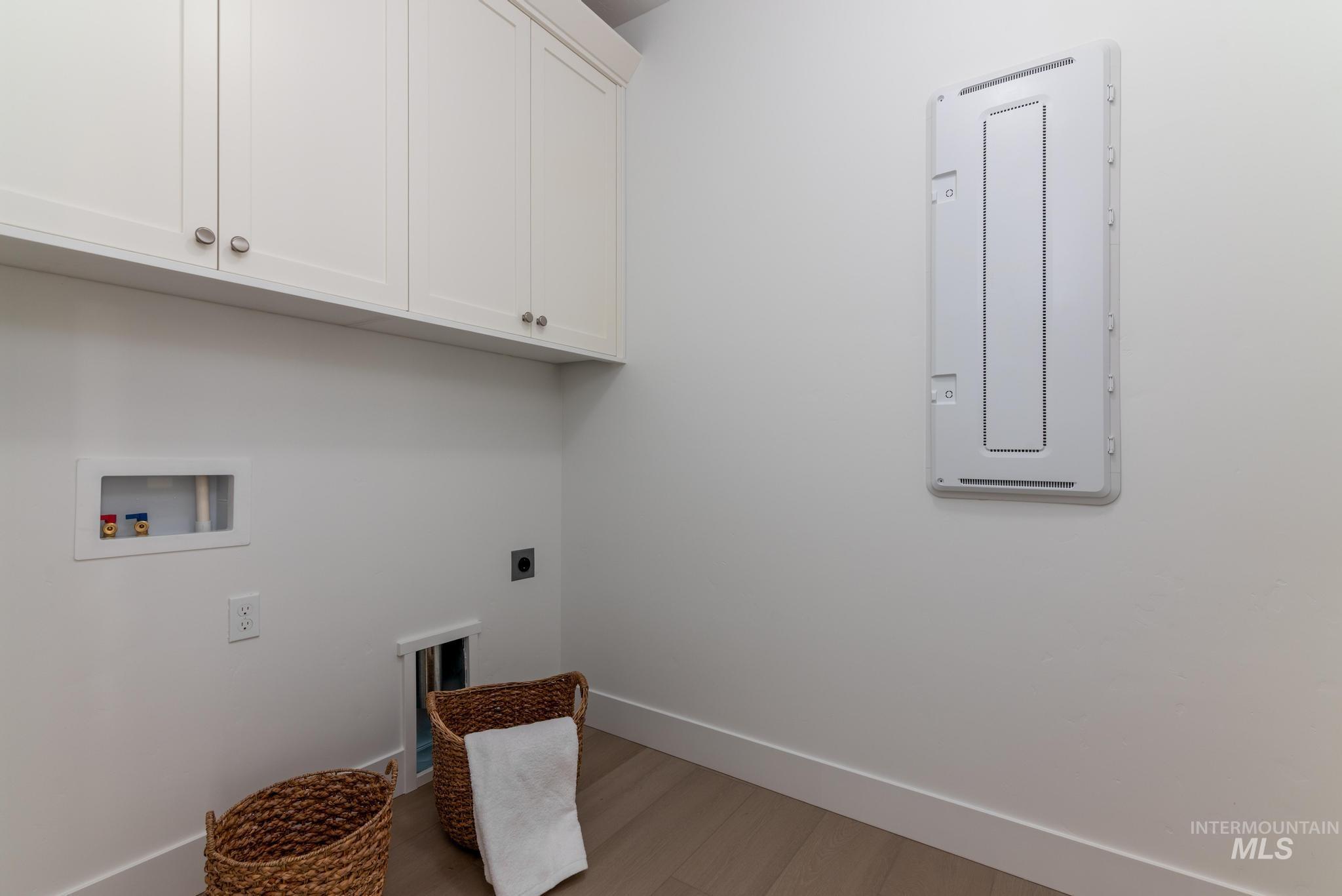 5431 N Ebony Way, Meridian, Idaho 83646, 5 Bedrooms, 4.5 Bathrooms, Residential For Sale, Price $899,000,MLS 98974061