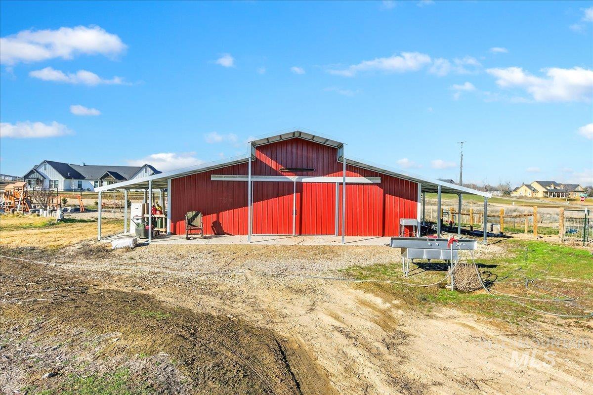 16949 Butterfly Ridge Rd, Caldwell, Idaho 83607, 4 Bedrooms, 3.5 Bathrooms, Residential For Sale, Price $875,000,MLS 98974062