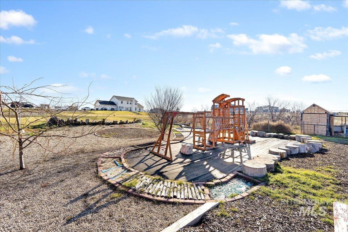 16949 Butterfly Ridge Rd, Caldwell, Idaho 83607, 4 Bedrooms, 3.5 Bathrooms, Residential For Sale, Price $875,000,MLS 98974062