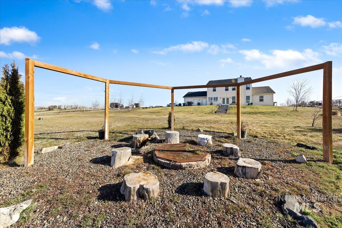 16949 Butterfly Ridge Rd, Caldwell, Idaho 83607, 4 Bedrooms, 3.5 Bathrooms, Residential For Sale, Price $875,000,MLS 98974062