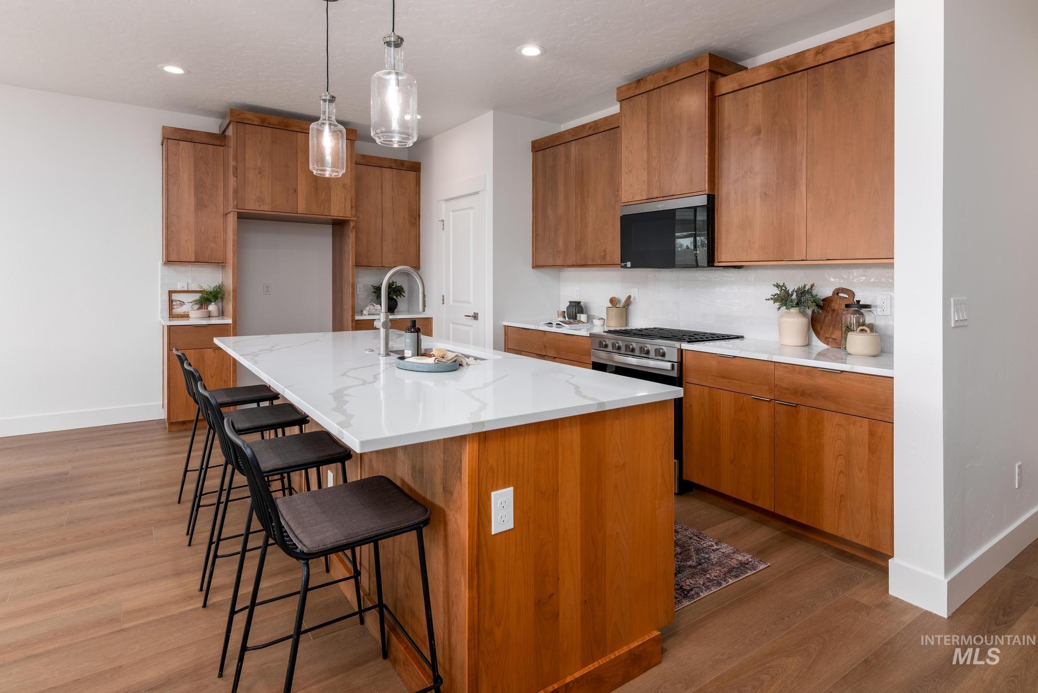 1689 W Paloma Ridge St, Meridian, Idaho 83642, 3 Bedrooms, 2 Bathrooms, Residential For Sale, Price $499,000,MLS 98974064