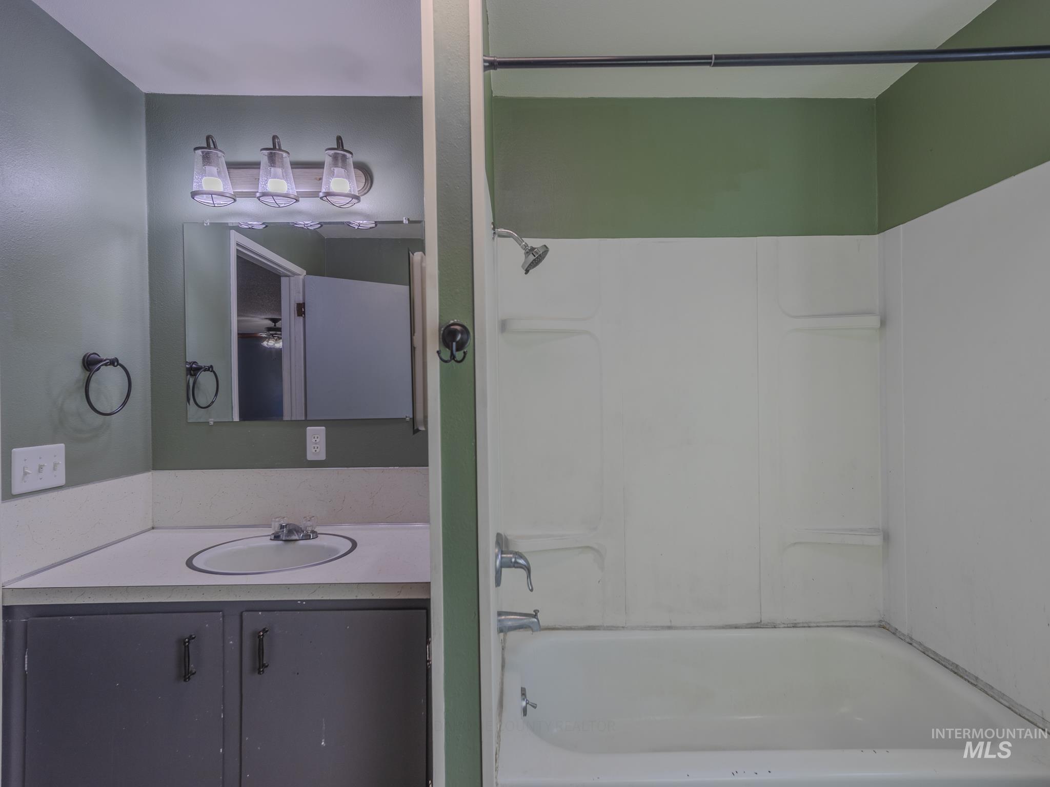 130 E North 2nd Street, Grangeville, Idaho 83530, 3 Bedrooms, 1 Bathroom, Residential For Sale, Price $259,900, 98974067