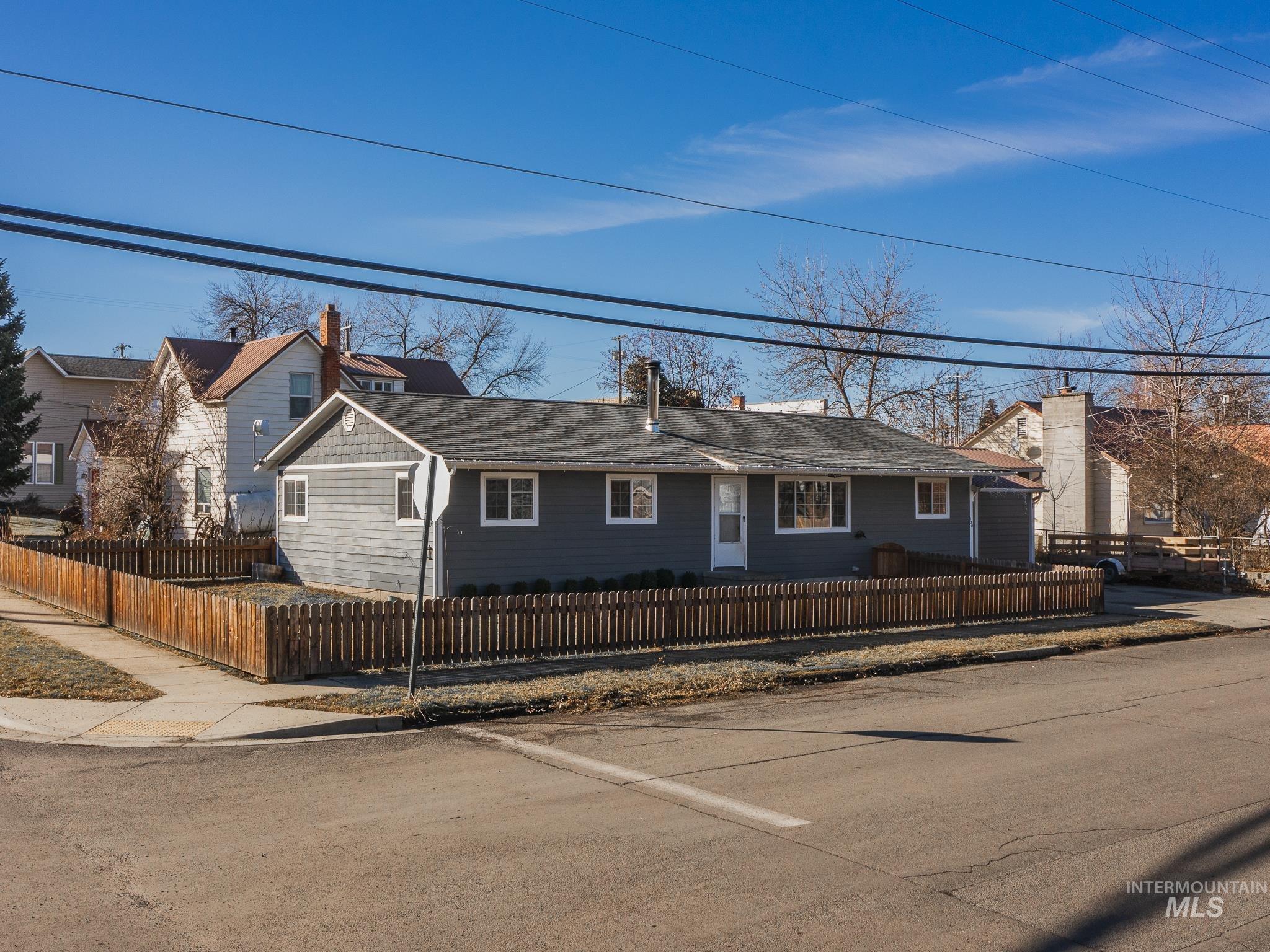 130 E North 2nd Street, Grangeville, Idaho 83530, 3 Bedrooms, 1 Bathroom, Residential For Sale, Price $259,900,MLS 98974067