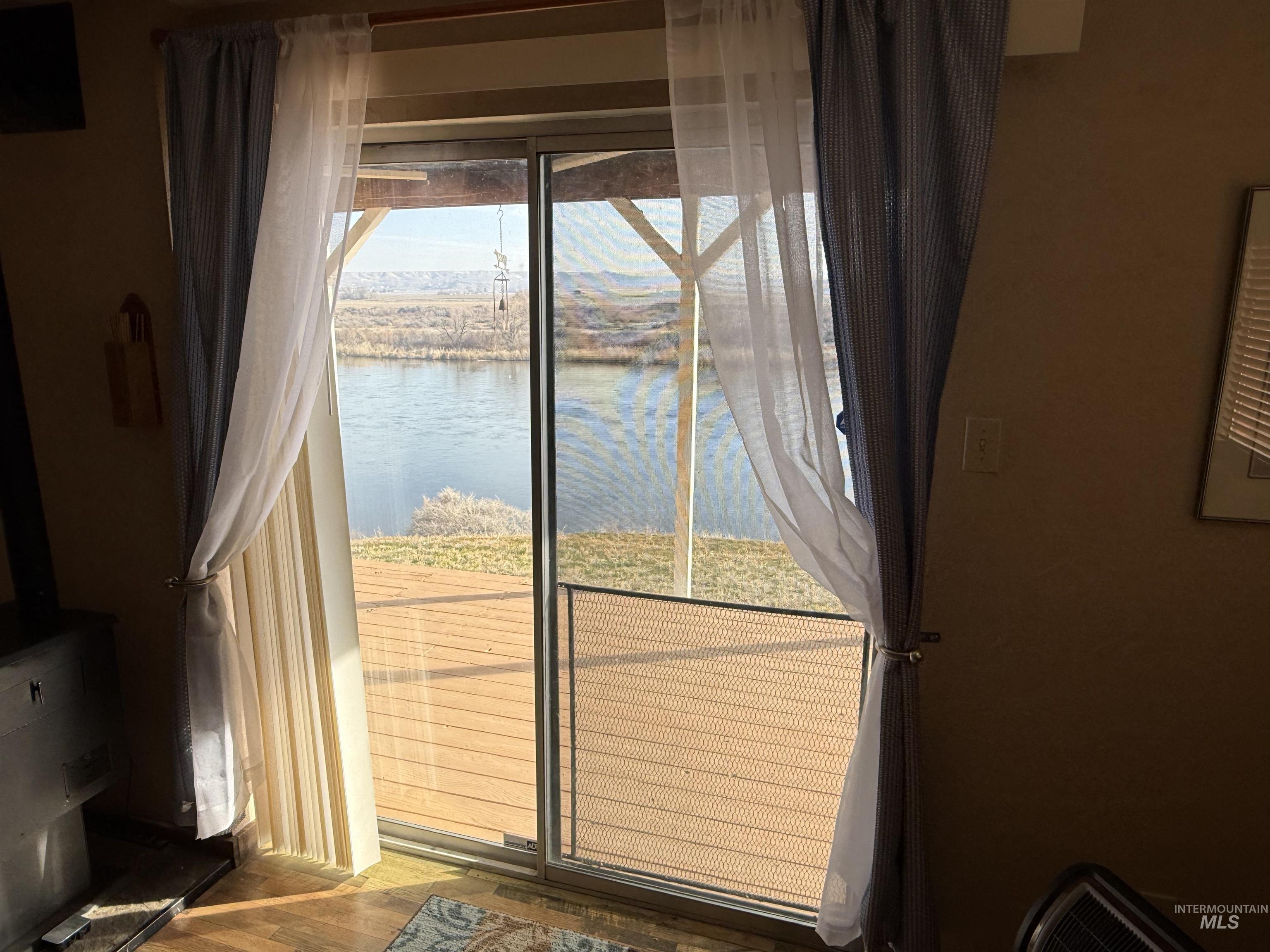 7454 S Old Bruneau, Marsing, Idaho 83639, 2 Bedrooms, 2 Bathrooms, Residential For Sale, Price $450,000,MLS 98974068