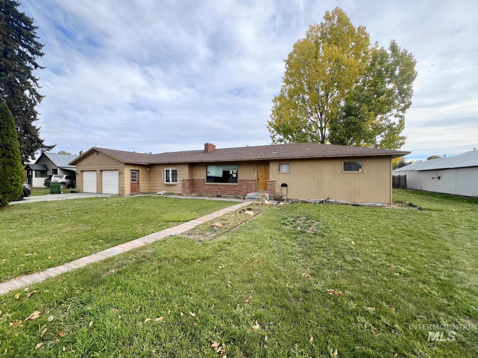 603 Maple Street, Nezperce, Idaho 83543, 3 Bedrooms, 1 Bathroom, Residential For Sale, Price $220,000,MLS 98974069
