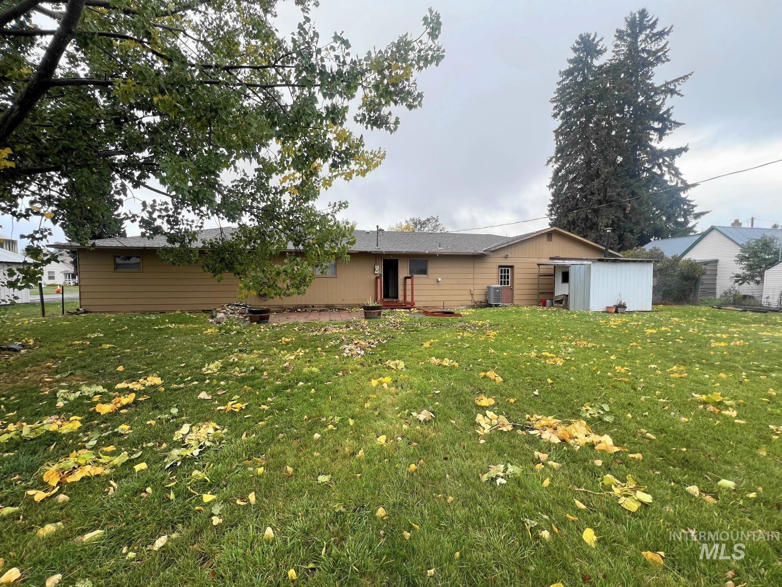 603 Maple Street, Nezperce, Idaho 83543, 3 Bedrooms, 1 Bathroom, Residential For Sale, Price $220,000,MLS 98974069