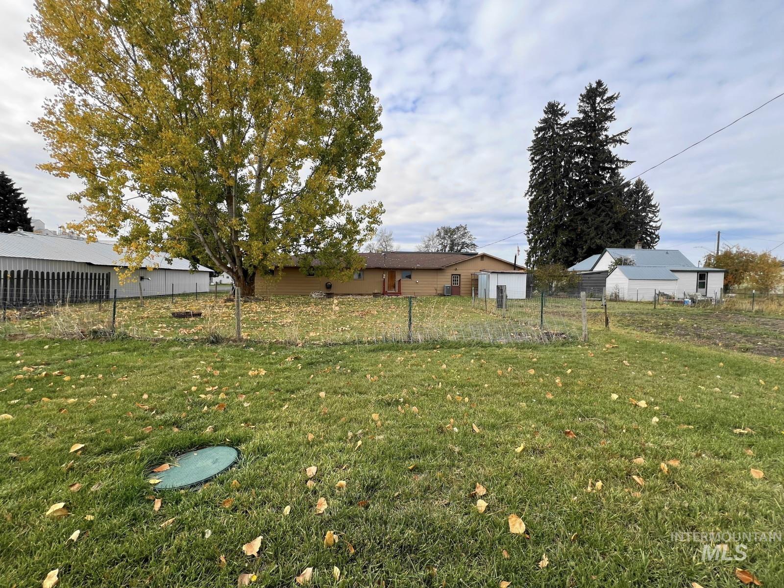 603 Maple Street, Nezperce, Idaho 83543, 3 Bedrooms, 1 Bathroom, Residential For Sale, Price $220,000,MLS 98974069