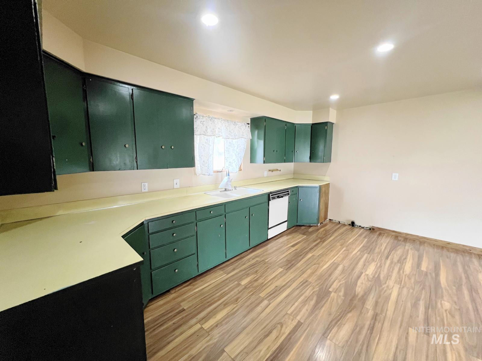 603 Maple Street, Nezperce, Idaho 83543, 3 Bedrooms, 1 Bathroom, Residential For Sale, Price $220,000,MLS 98974069