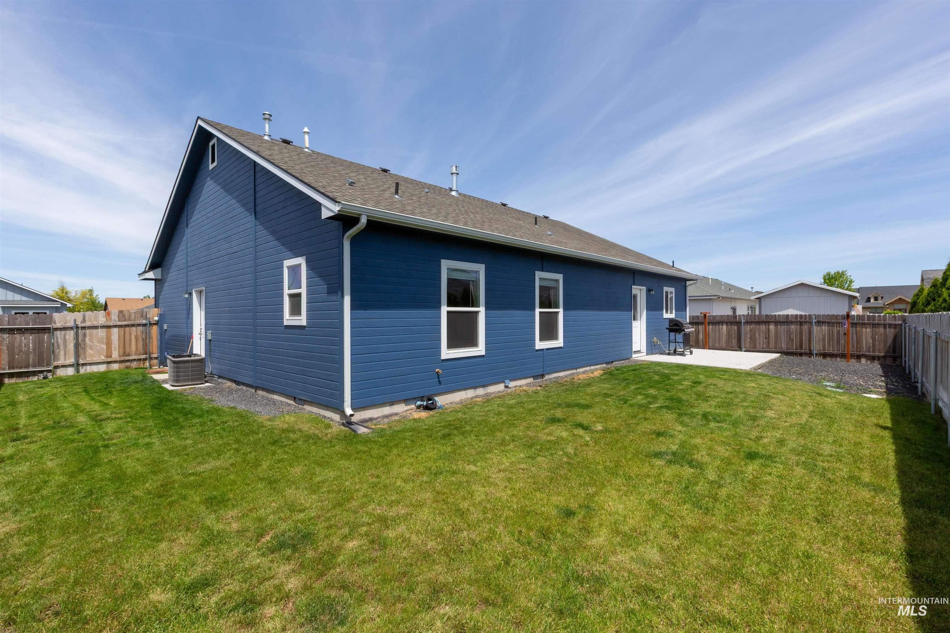 202 E Leon St, New Plymouth, Idaho 83655-5543, 3 Bedrooms, 2 Bathrooms, Residential For Sale, Price $368,000,MLS 98974070