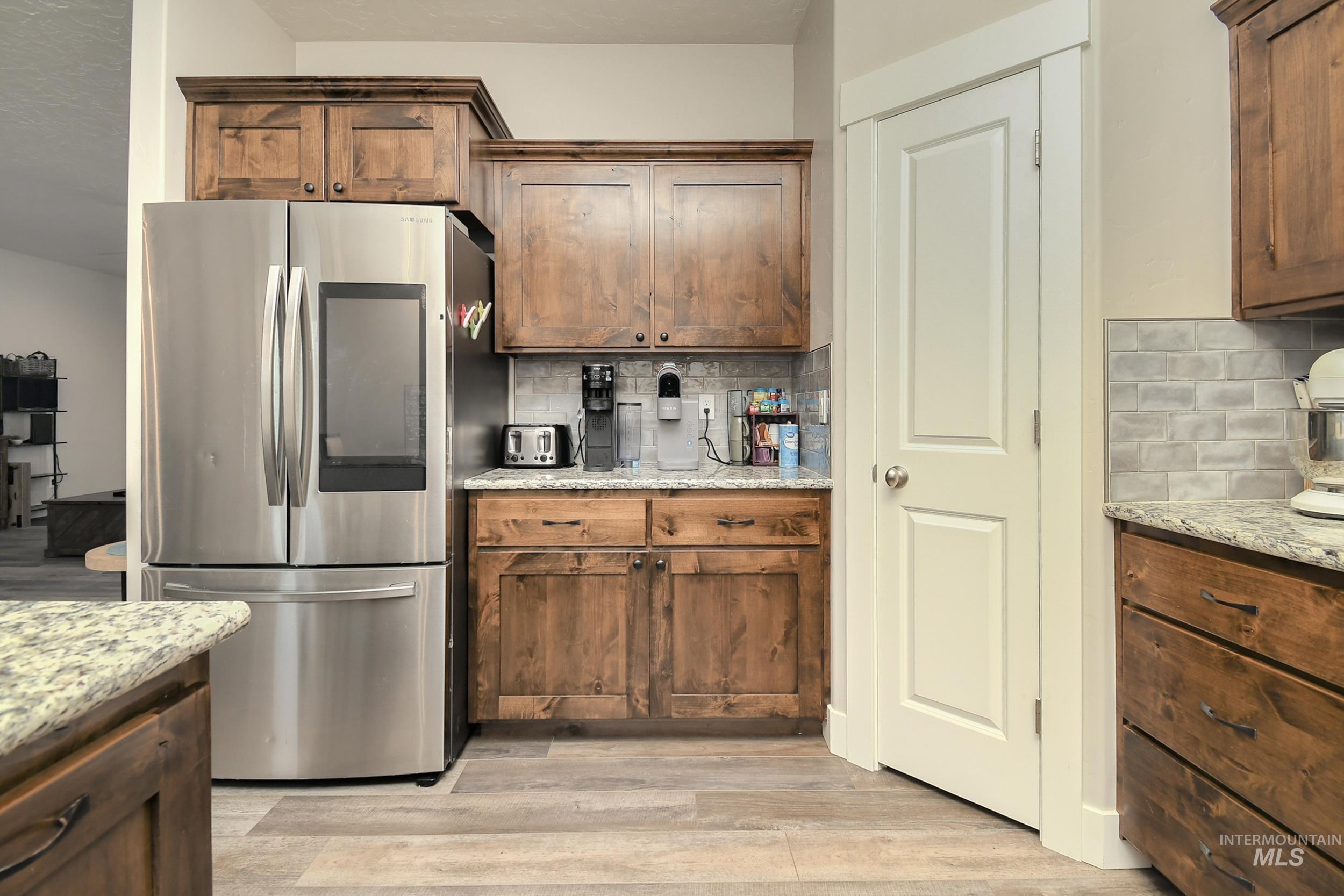 202 E Leon St, New Plymouth, Idaho 83655-5543, 3 Bedrooms, 2 Bathrooms, Residential For Sale, Price $368,000,MLS 98974070