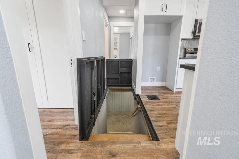 253 W Court Street, Weiser, Idaho 83672, 3 Bedrooms, 1.5 Bathrooms, Residential For Sale, Price $339,900,MLS 98974073