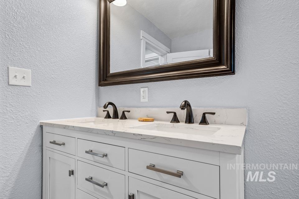 253 W Court Street, Weiser, Idaho 83672, 3 Bedrooms, 1.5 Bathrooms, Residential For Sale, Price $339,900,MLS 98974073