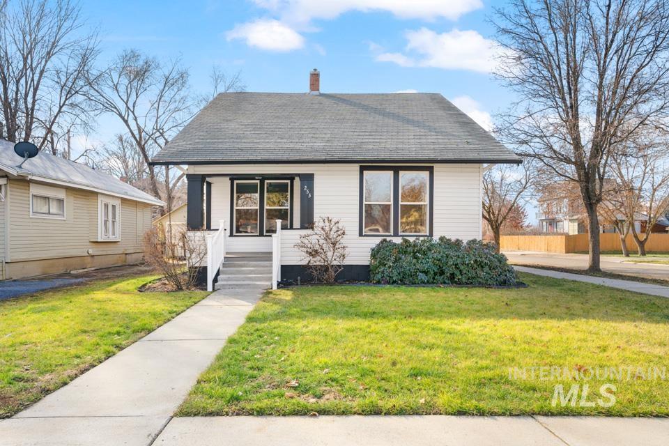 253 W Court Street, Weiser, Idaho 83672, 3 Bedrooms, 1.5 Bathrooms, Residential For Sale, Price $339,900,MLS 98974073