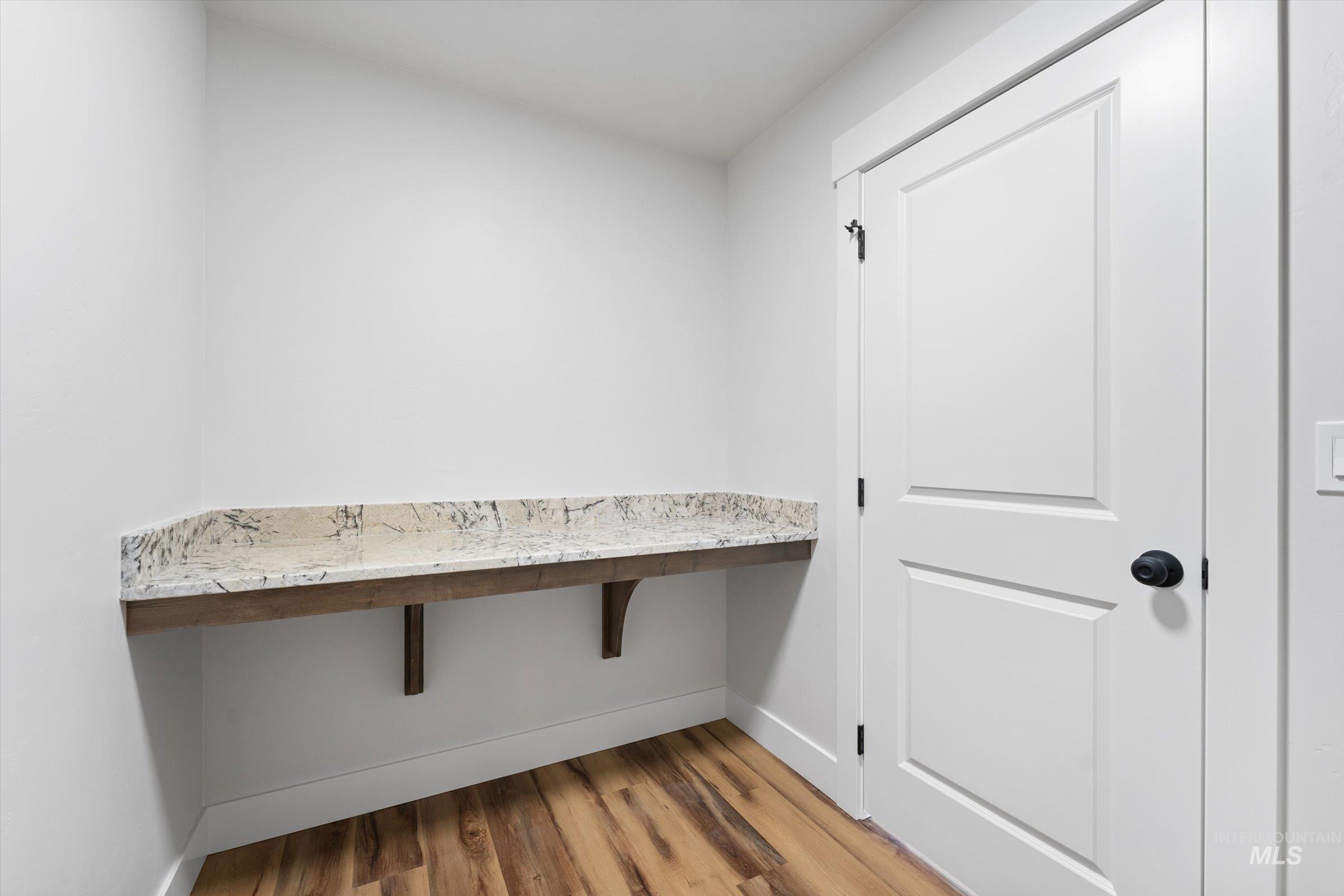 1142 Velvet Loop, Wilder, Idaho 83676, 3 Bedrooms, 2 Bathrooms, Residential For Sale, Price $364,900,MLS 98974074