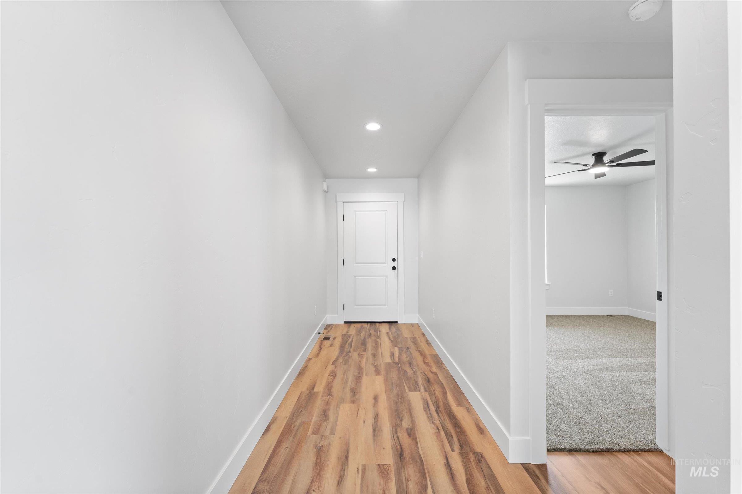 1142 Velvet Loop, Wilder, Idaho 83676, 3 Bedrooms, 2 Bathrooms, Residential For Sale, Price $364,900,MLS 98974074