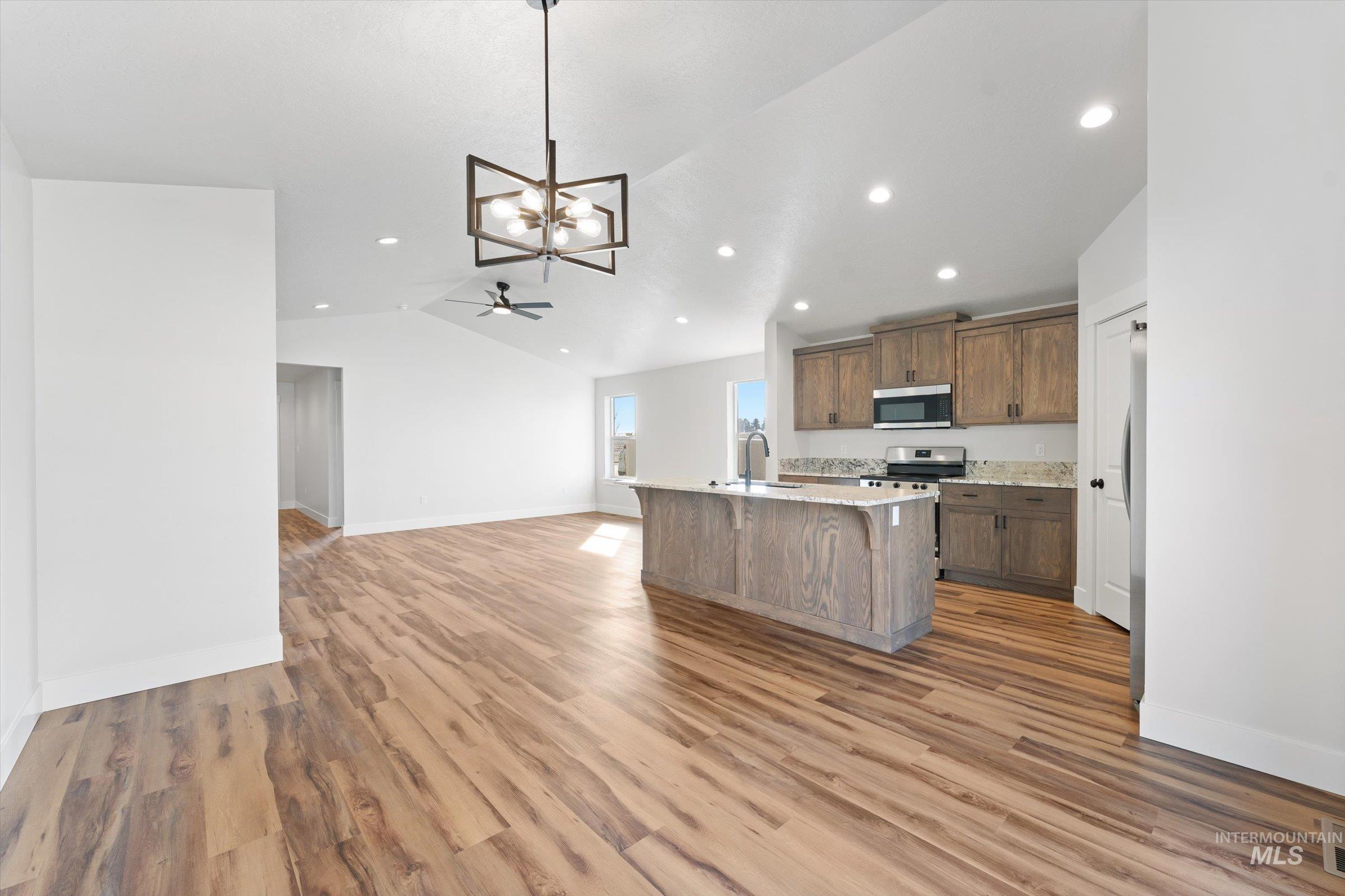 1142 Velvet Loop, Wilder, Idaho 83676, 3 Bedrooms, 2 Bathrooms, Residential For Sale, Price $364,900,MLS 98974074