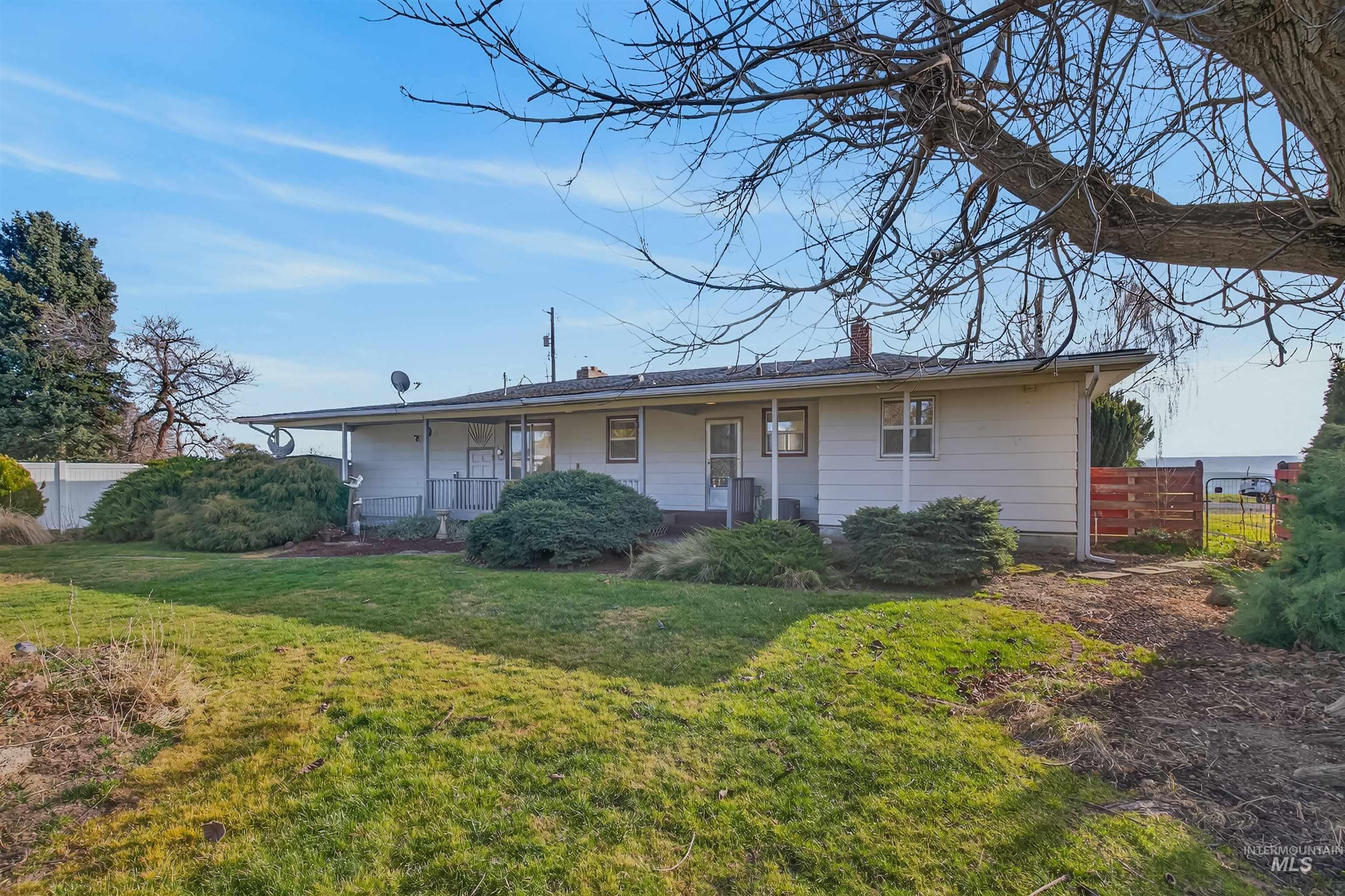 609 Grelle Ave, Lewiston, Idaho 83501, 4 Bedrooms, 2 Bathrooms, Residential For Sale, Price $415,000,MLS 98974077