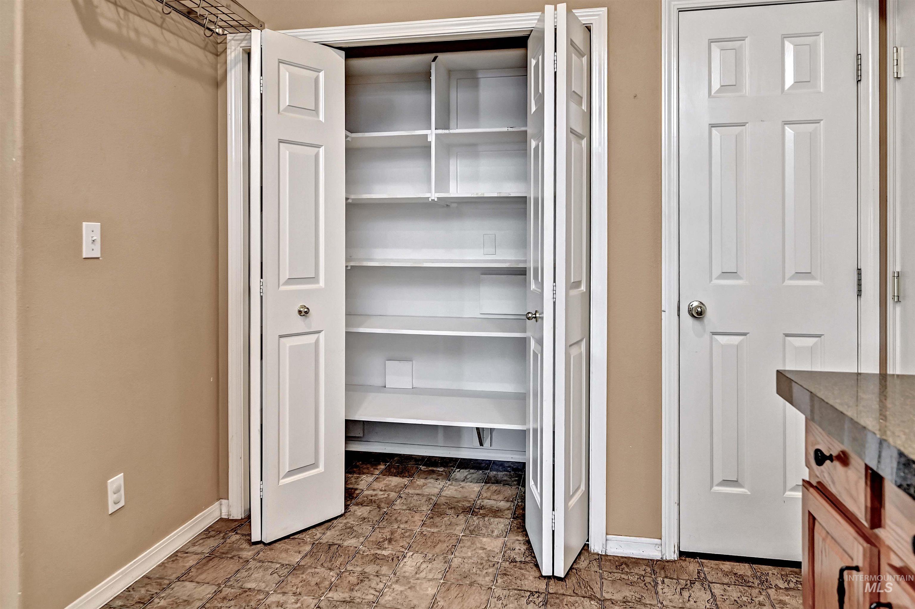 1902 W Washington St, Boise, Idaho 83702, 4 Bedrooms, 3 Bathrooms, Residential For Sale, Price $799,888,MLS 98974080