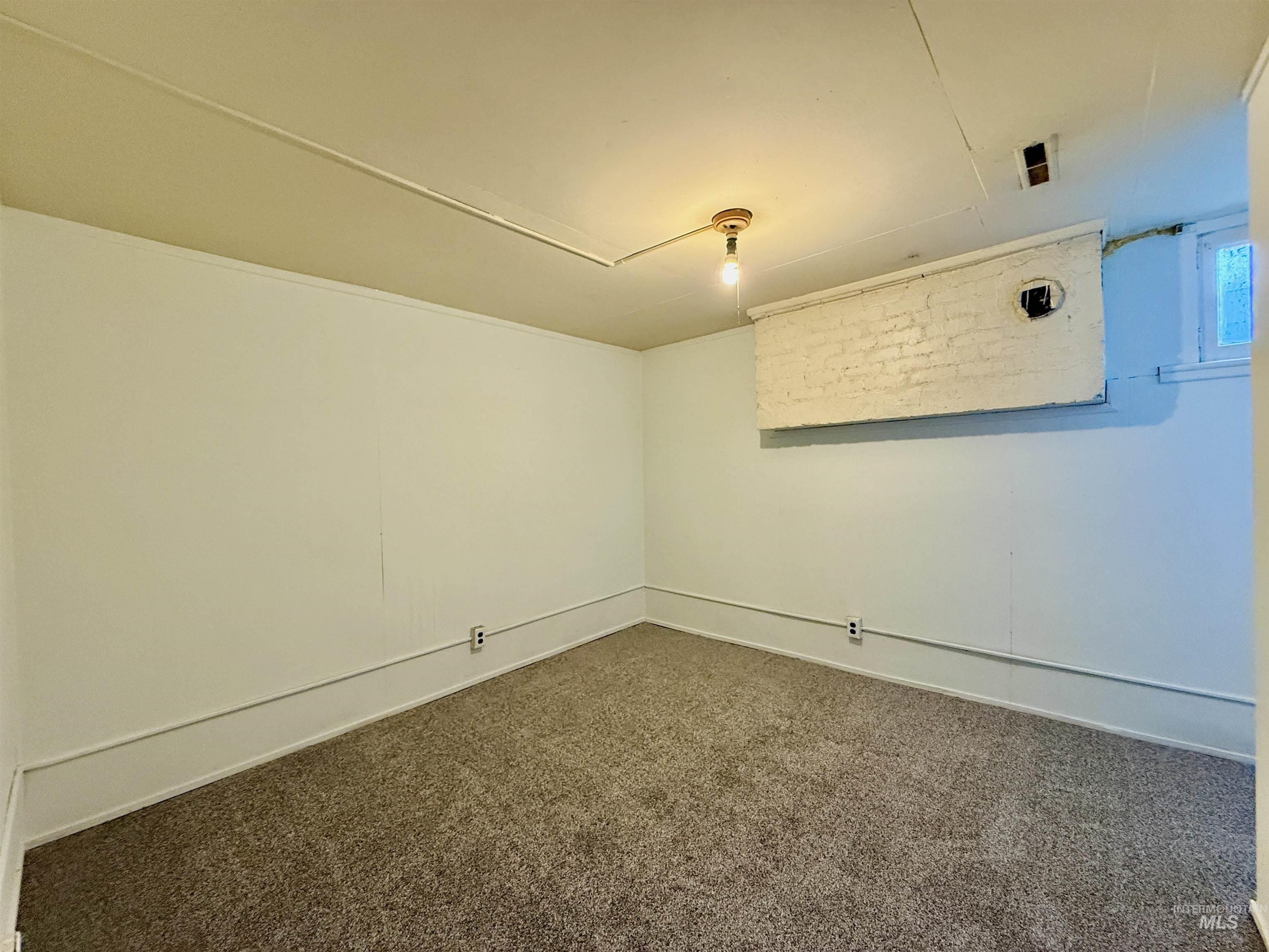 1120 9th St, Lewiston, Idaho 83501, 3 Bedrooms, 2 Bathrooms, Residential For Sale, Price $339,000,MLS 98974082