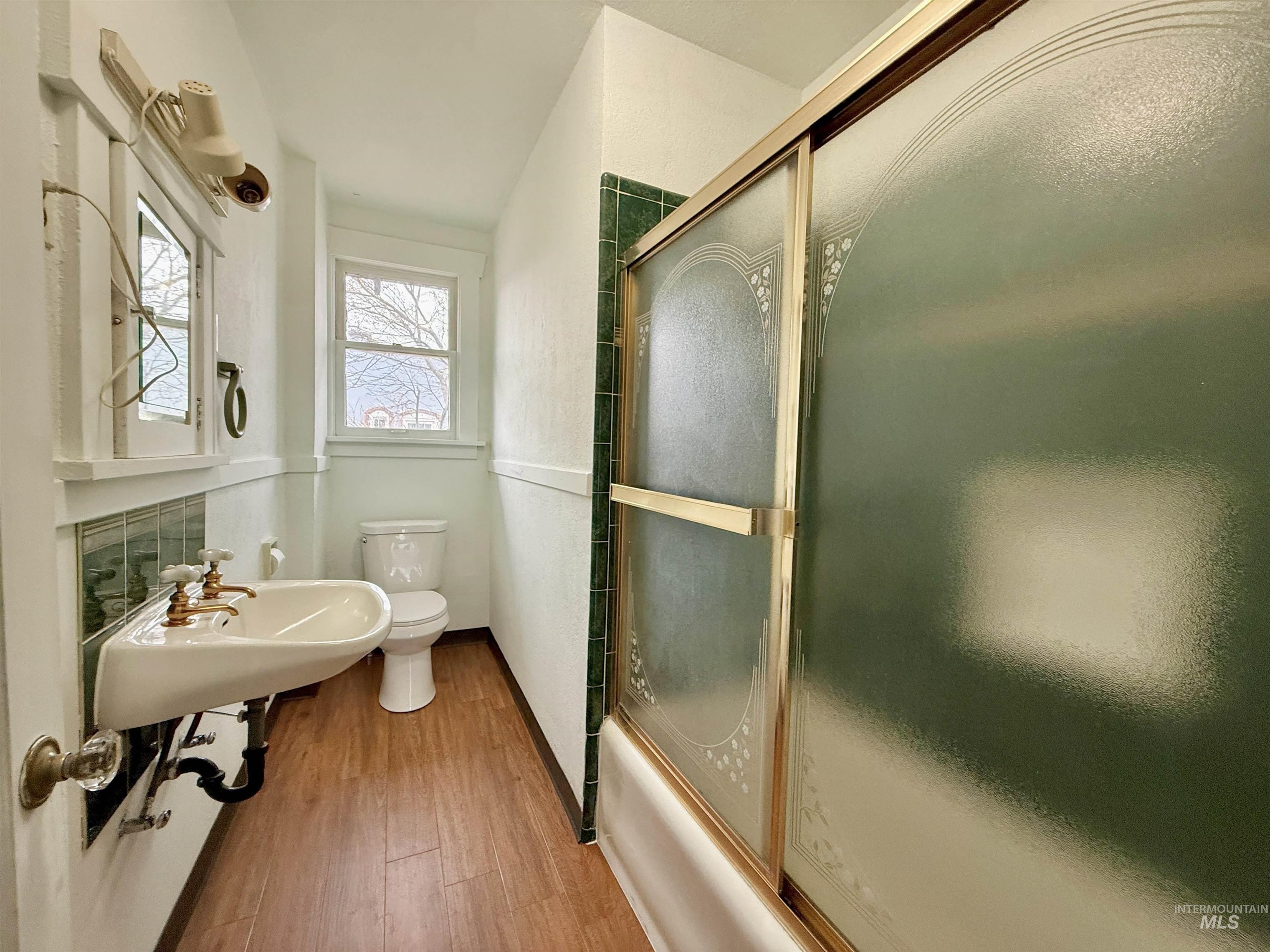 1120 9th St, Lewiston, Idaho 83501, 3 Bedrooms, 2 Bathrooms, Residential For Sale, Price $339,000,MLS 98974082