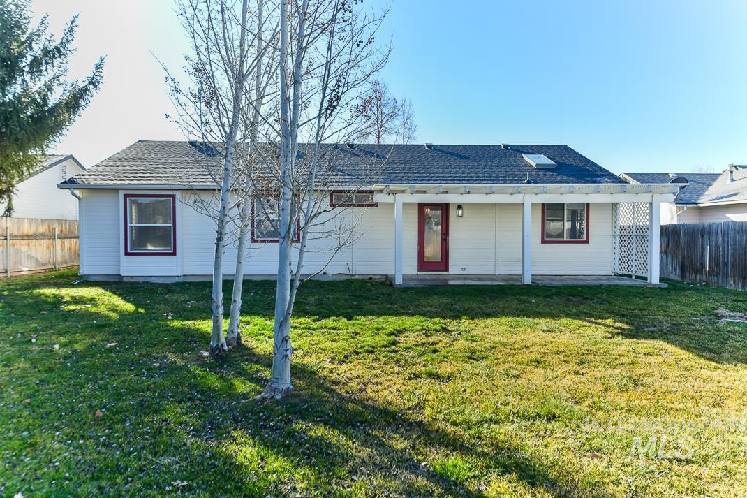 10484 Menkalinin, Star, Idaho 83669, 3 Bedrooms, 2 Bathrooms, Residential For Sale, Price $399,995,MLS 98974083