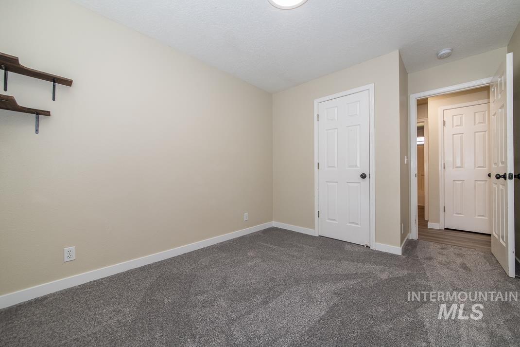 10484 Menkalinin, Star, Idaho 83669, 3 Bedrooms, 2 Bathrooms, Residential For Sale, Price $399,995,MLS 98974083