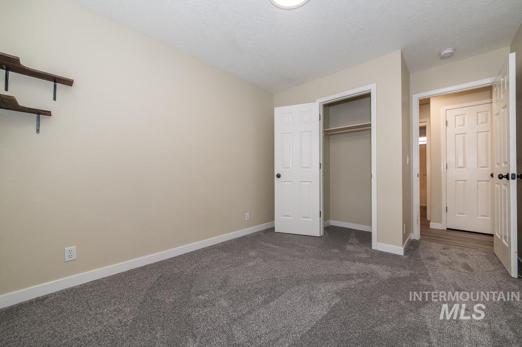 10484 Menkalinin, Star, Idaho 83669, 3 Bedrooms, 2 Bathrooms, Residential For Sale, Price $399,995,MLS 98974083