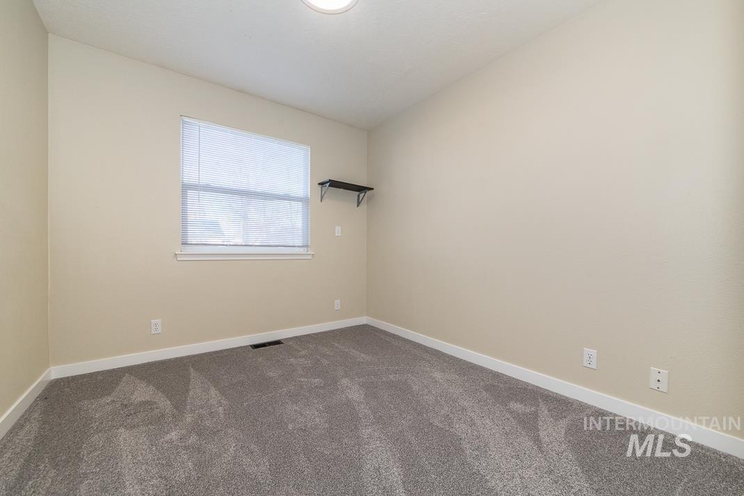 10484 Menkalinin, Star, Idaho 83669, 3 Bedrooms, 2 Bathrooms, Residential For Sale, Price $399,995,MLS 98974083