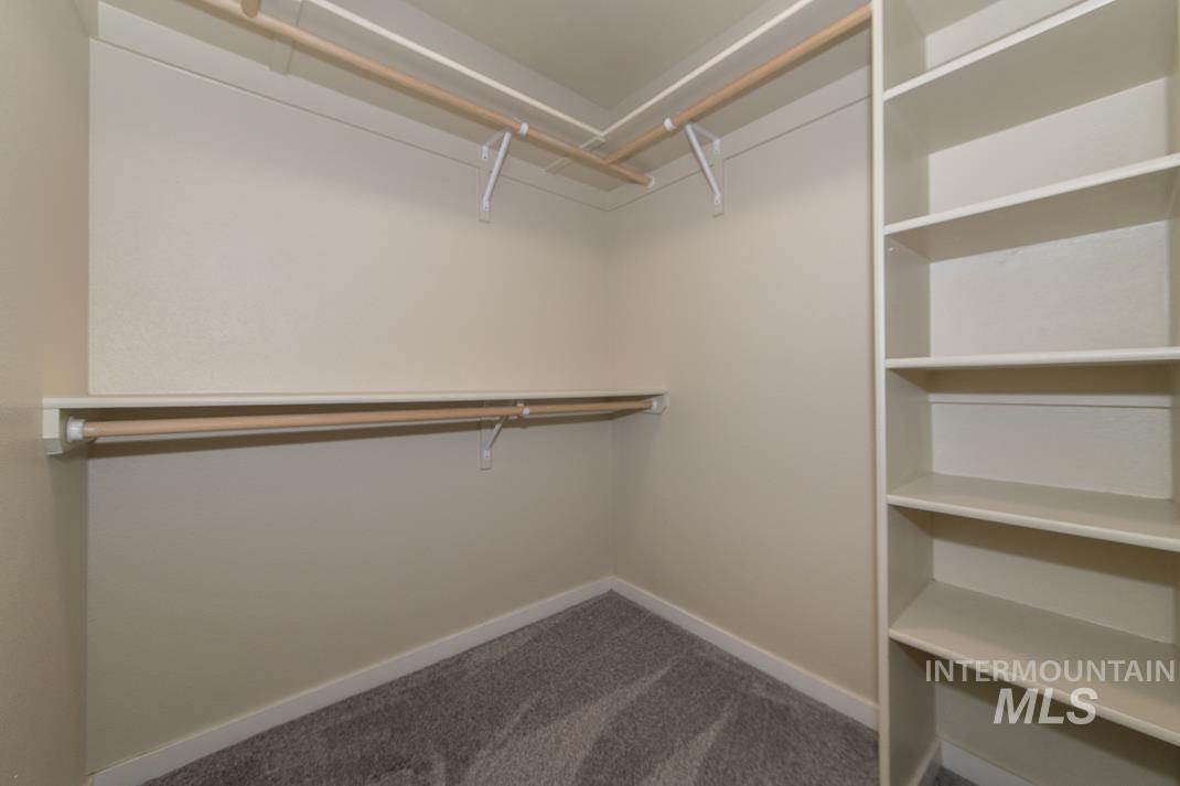 10484 Menkalinin, Star, Idaho 83669, 3 Bedrooms, 2 Bathrooms, Residential For Sale, Price $399,995,MLS 98974083