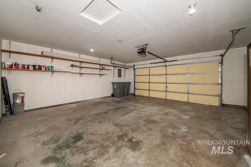 10484 Menkalinin, Star, Idaho 83669, 3 Bedrooms, 2 Bathrooms, Residential For Sale, Price $399,995,MLS 98974083