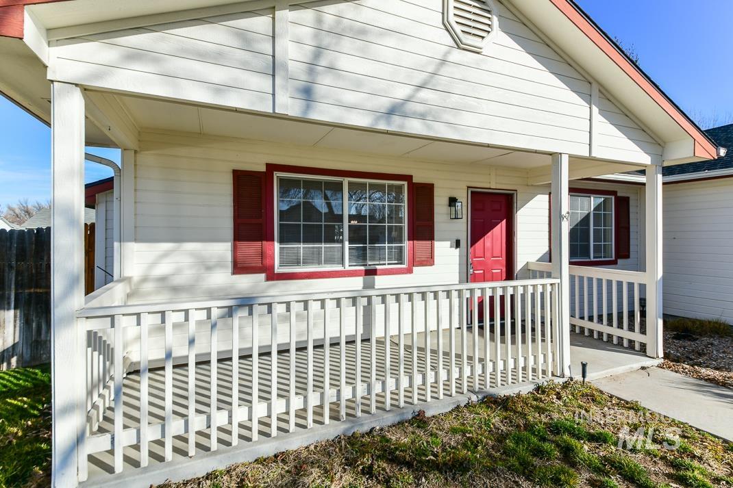 10484 Menkalinin, Star, Idaho 83669, 3 Bedrooms, 2 Bathrooms, Residential For Sale, Price $399,995,MLS 98974083