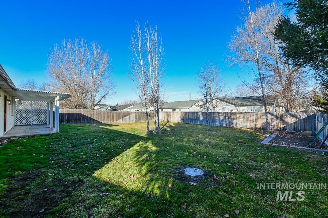 10484 Menkalinin, Star, Idaho 83669, 3 Bedrooms, 2 Bathrooms, Residential For Sale, Price $399,995,MLS 98974083