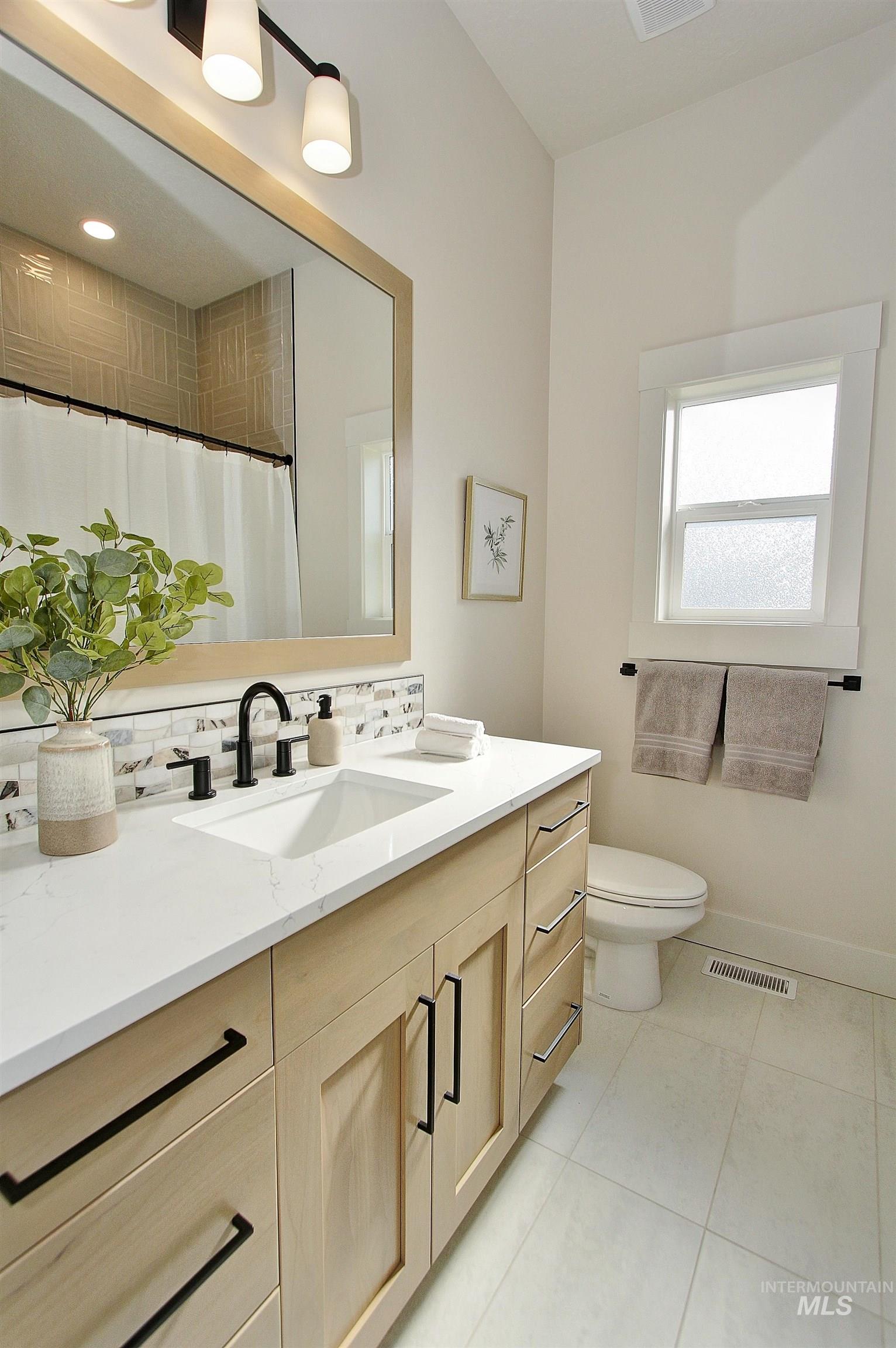 822 N Danville Ave, Eagle, Idaho 83616, 3 Bedrooms, 2.5 Bathrooms, Residential For Sale, Price $1,175,000, 98974085