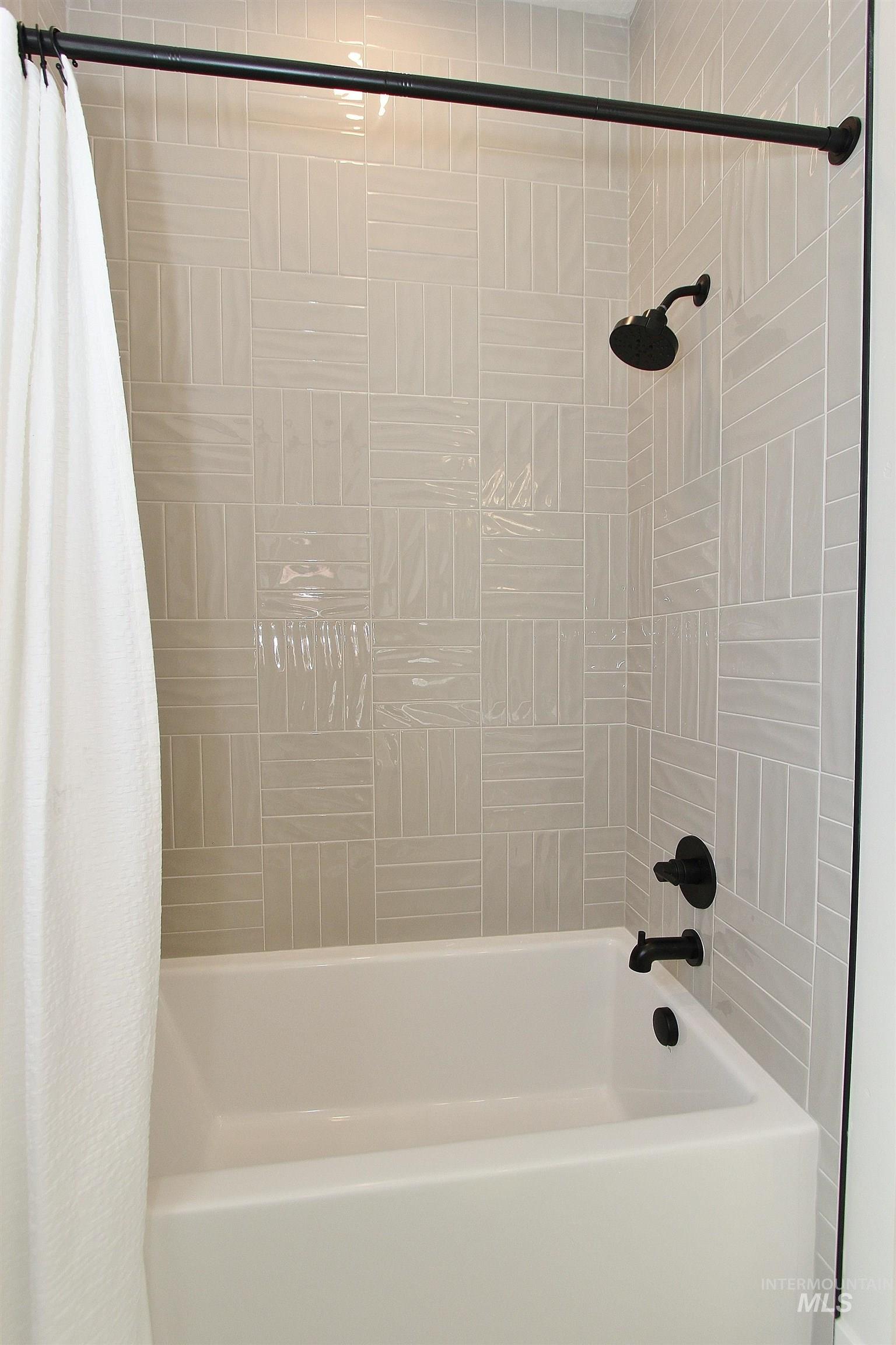 822 N Danville Ave, Eagle, Idaho 83616, 3 Bedrooms, 2.5 Bathrooms, Residential For Sale, Price $1,175,000, 98974085