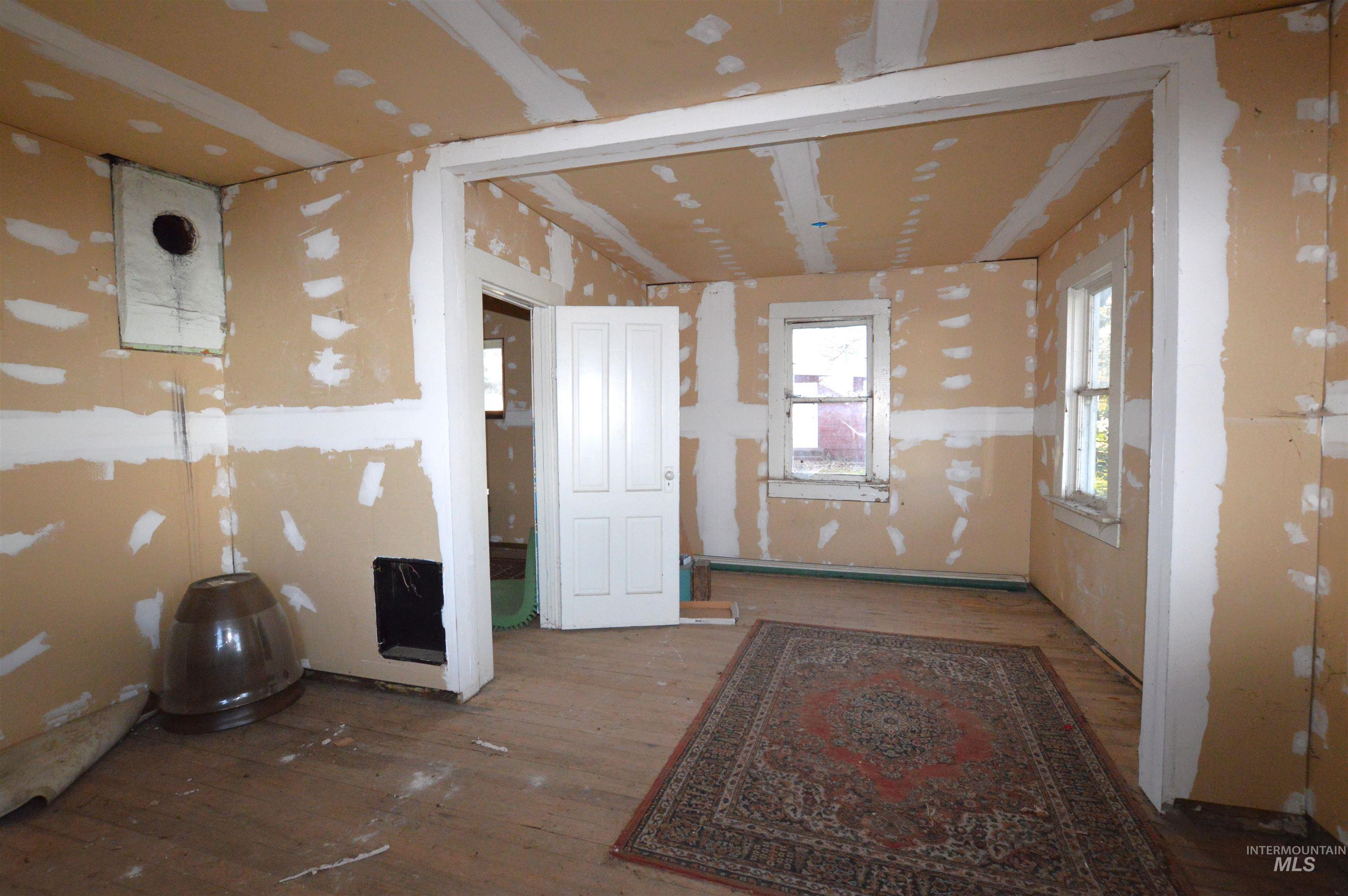 701 Main St, Kamiah, Idaho 83536, 2 Bedrooms, 1 Bathroom, Residential For Sale, Price $239,500,MLS 98974091