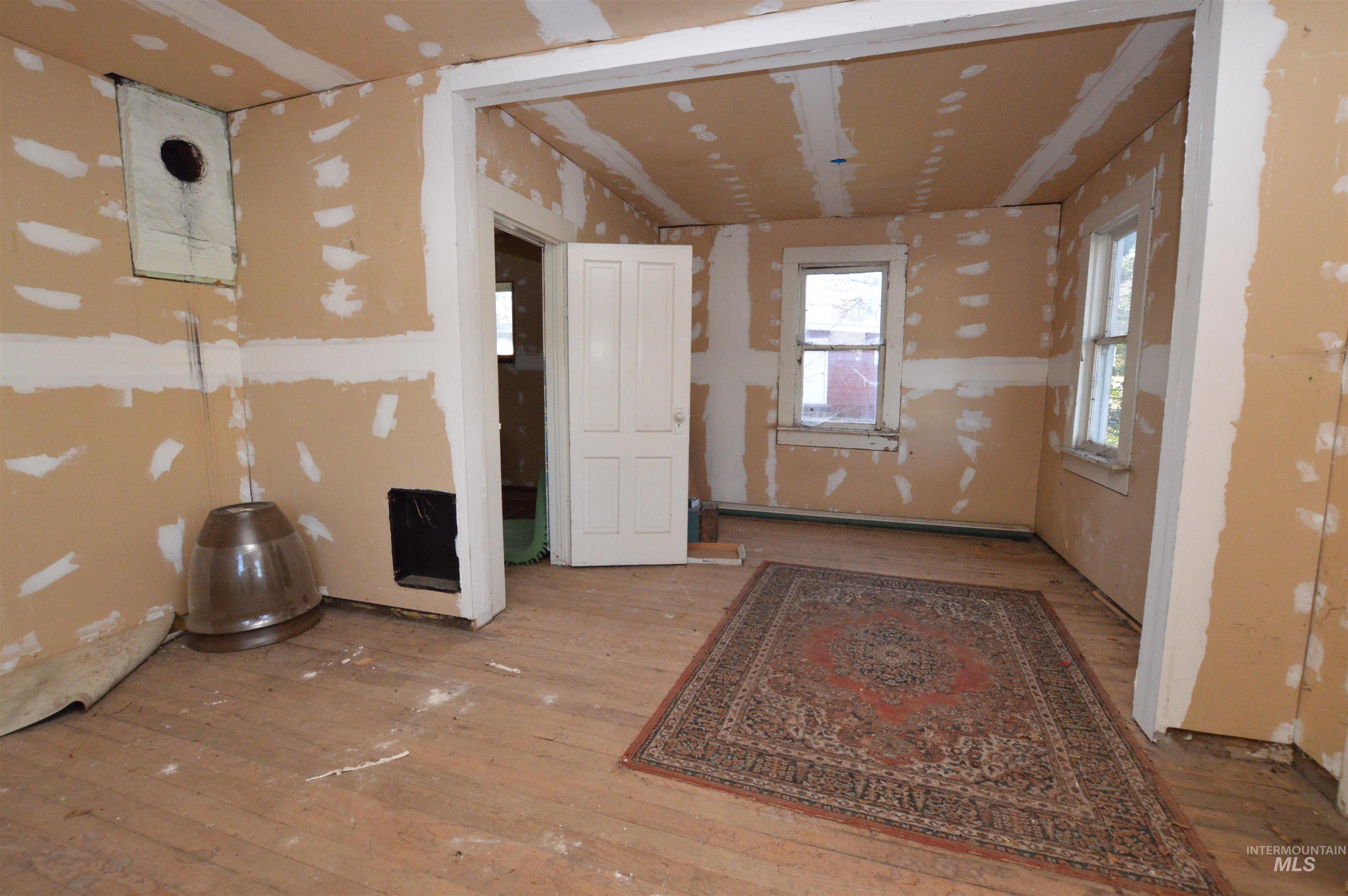 701 Main St, Kamiah, Idaho 83536, 2 Bedrooms, 1 Bathroom, Residential For Sale, Price $239,500,MLS 98974091