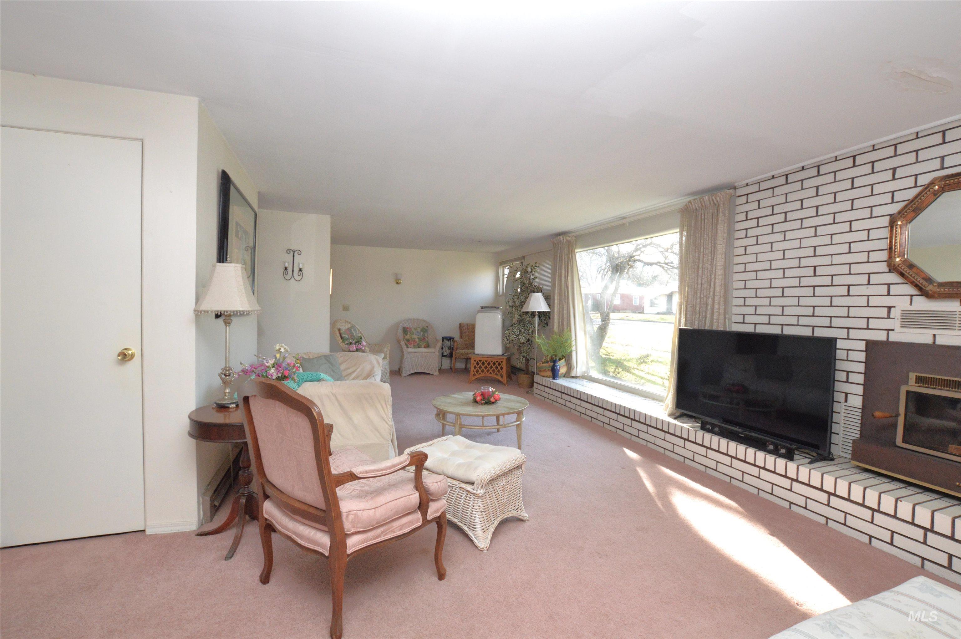 701 Main St, Kamiah, Idaho 83536, 2 Bedrooms, 1 Bathroom, Residential For Sale, Price $239,500,MLS 98974091